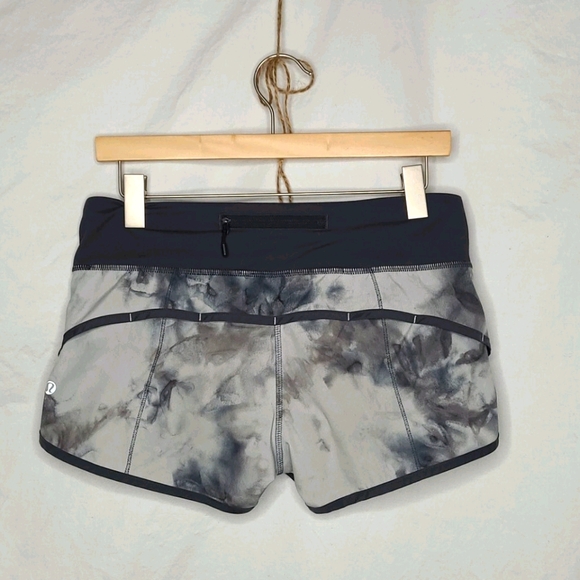Lululemon Speed Up Shorts - Size 4 - Picture 6 of 8